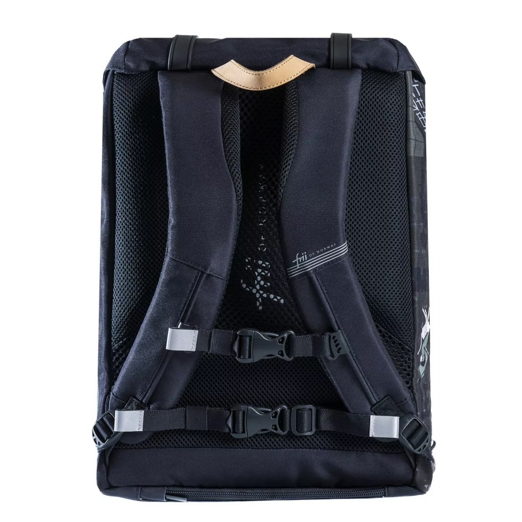 Frii of Norway Ergonomischer Schulrucksack 30L Black Graffiti
