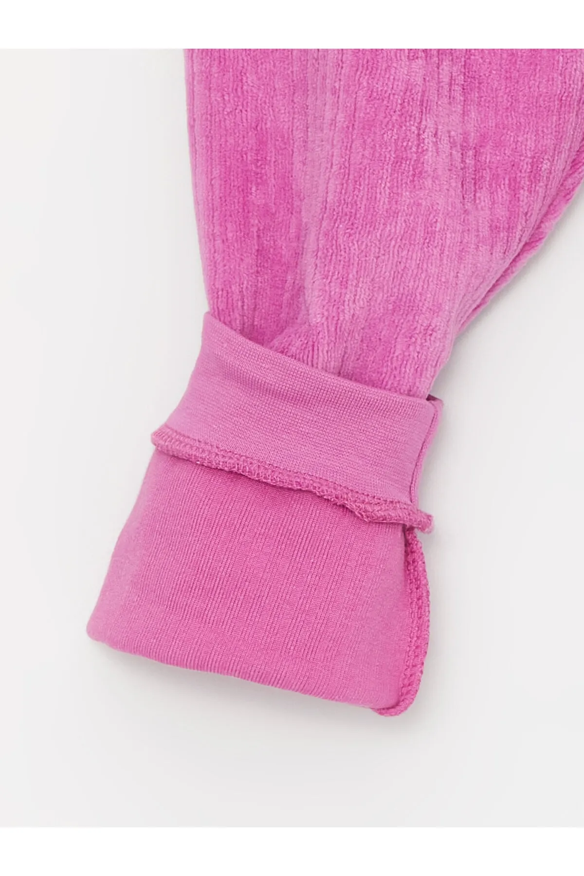 LC Waikiki  Langarm-Pyjama-Set aus Samt für Babys mit Rundhalsausschnitt