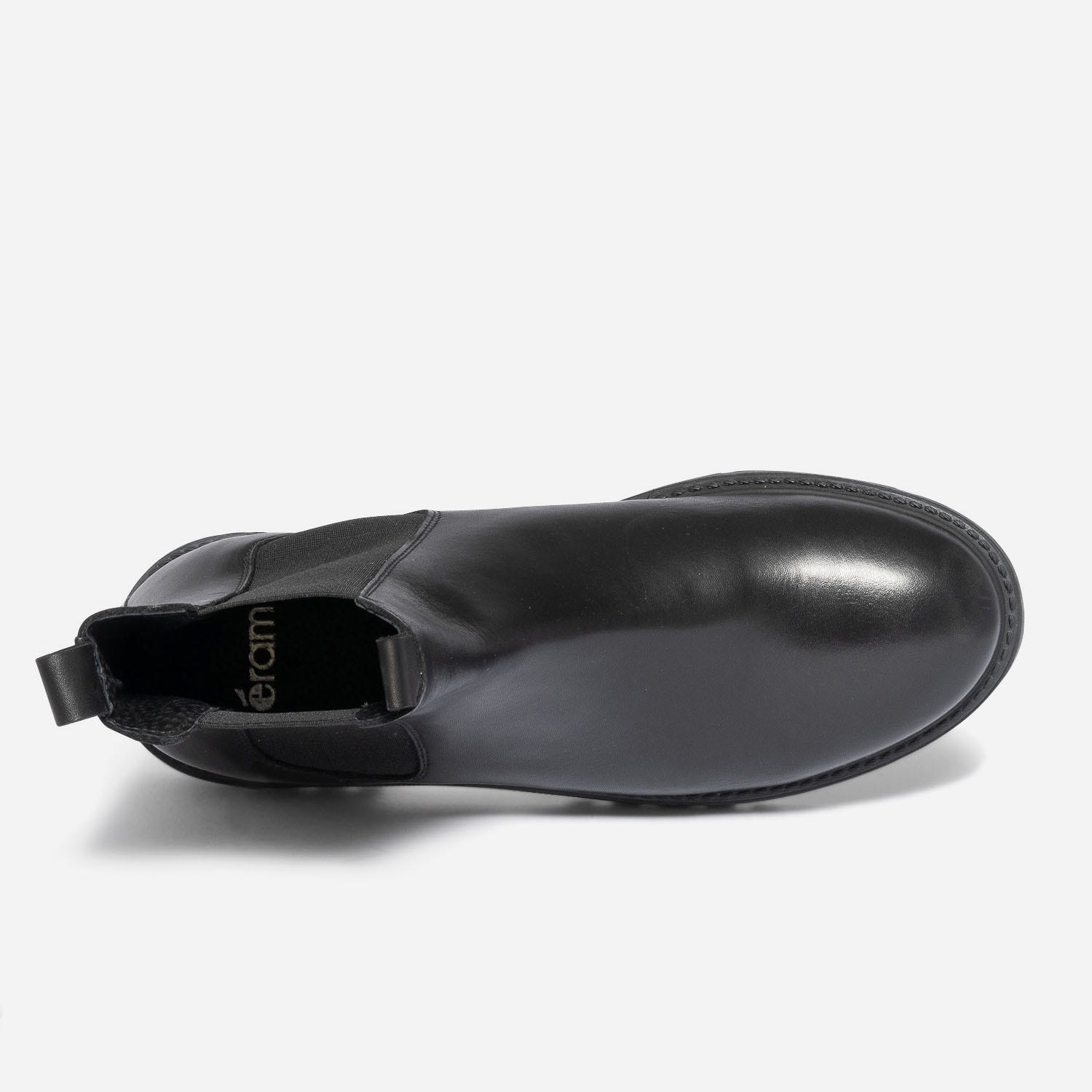 Chelsea boots noir en cuir à semelle crantée