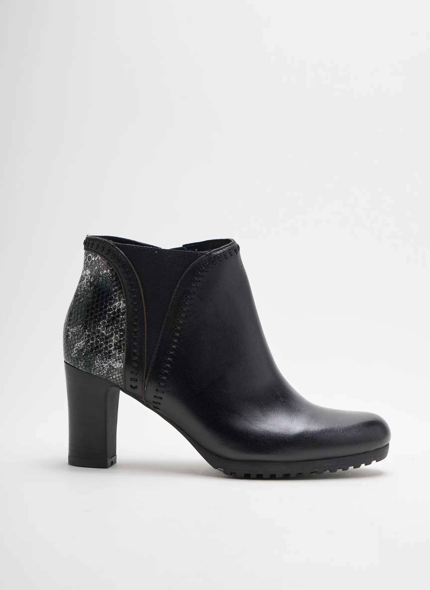 Fugitive By Francesco Rossi Bottines Femme couleur noir