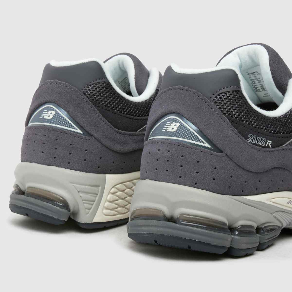 New Balance 2002r – Mörkgrå träningsskor
