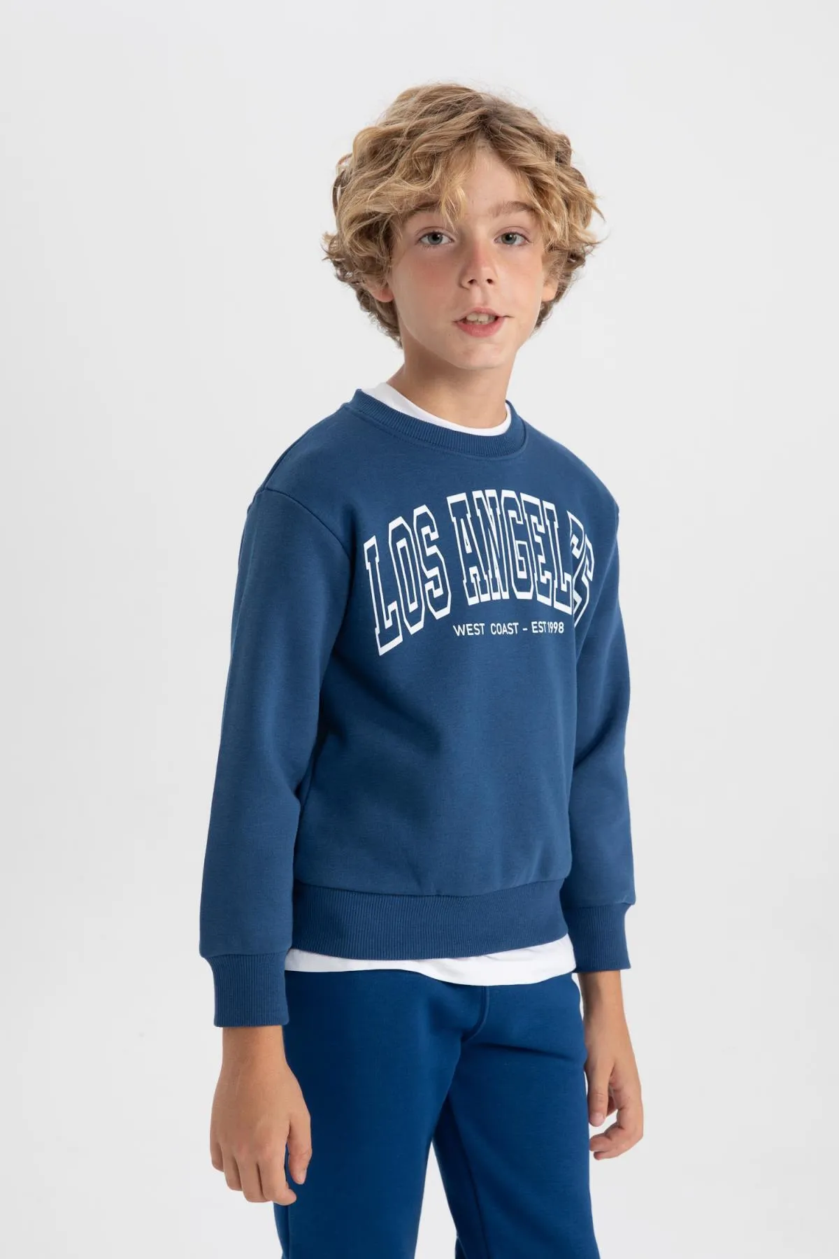DeFacto  Dickes Jungen-Sweatshirt mit Rundhalsausschnitt