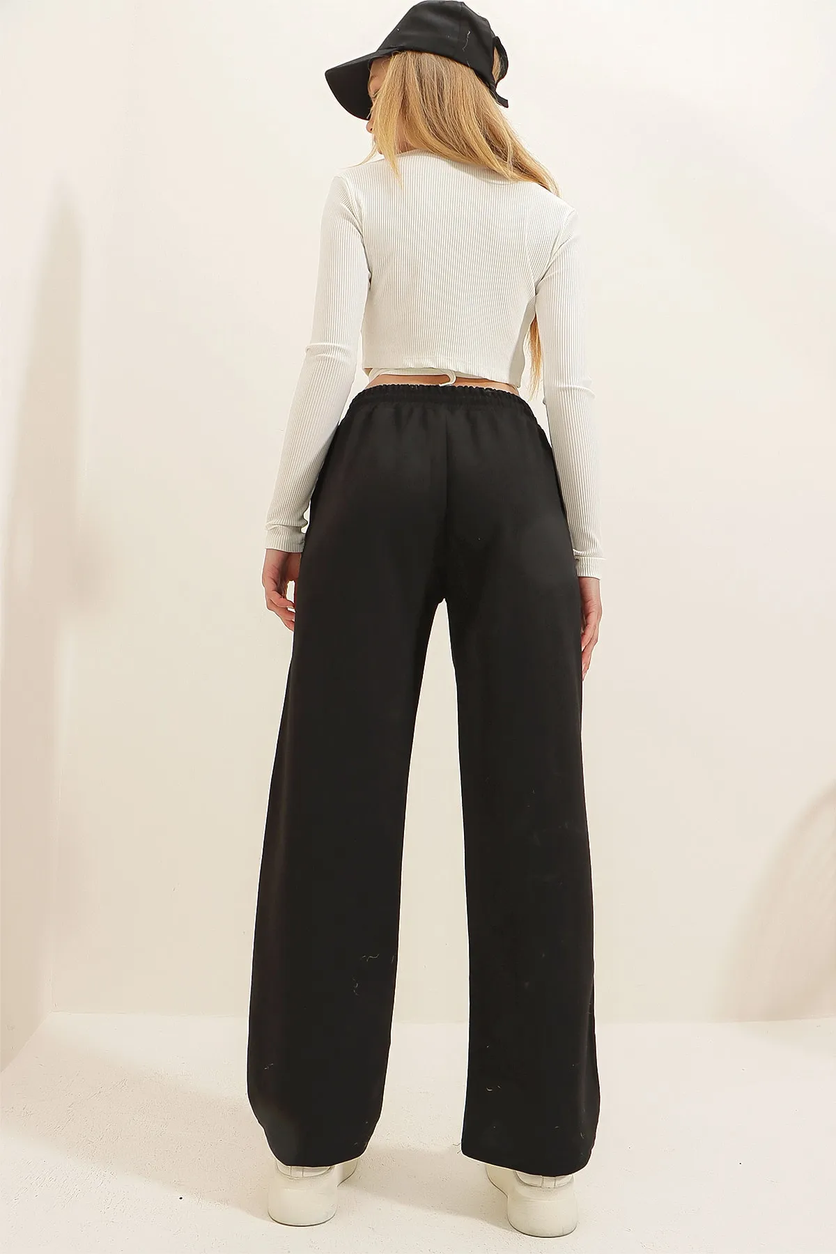 Trend Alaçatı Stili  Jogginghose - Schwarz - Relaxed