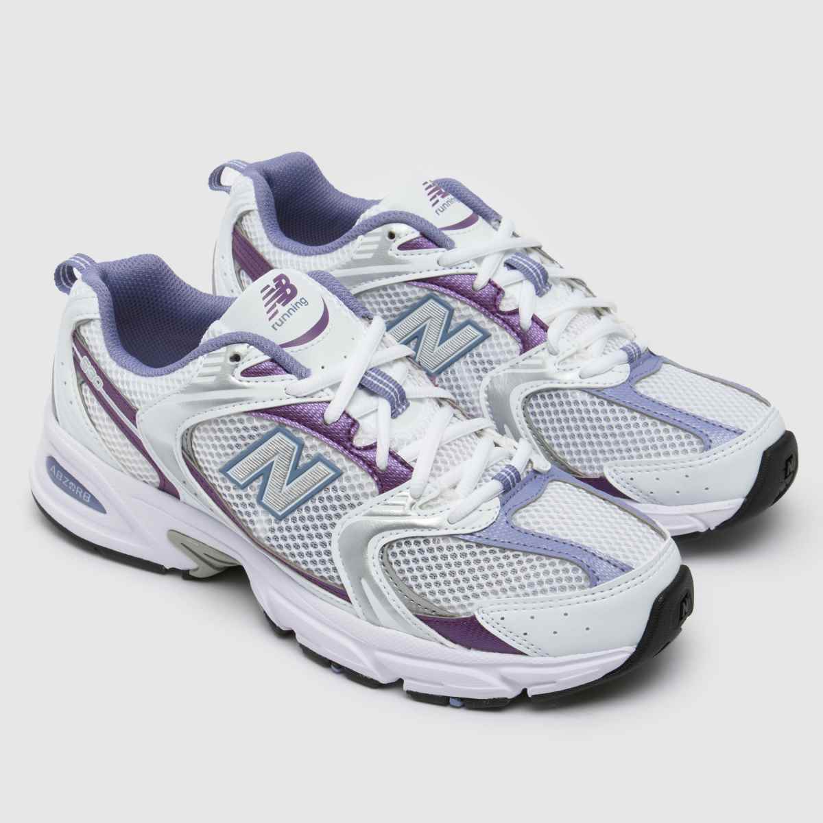 New Balance 530 träningsskor i vitt och lila