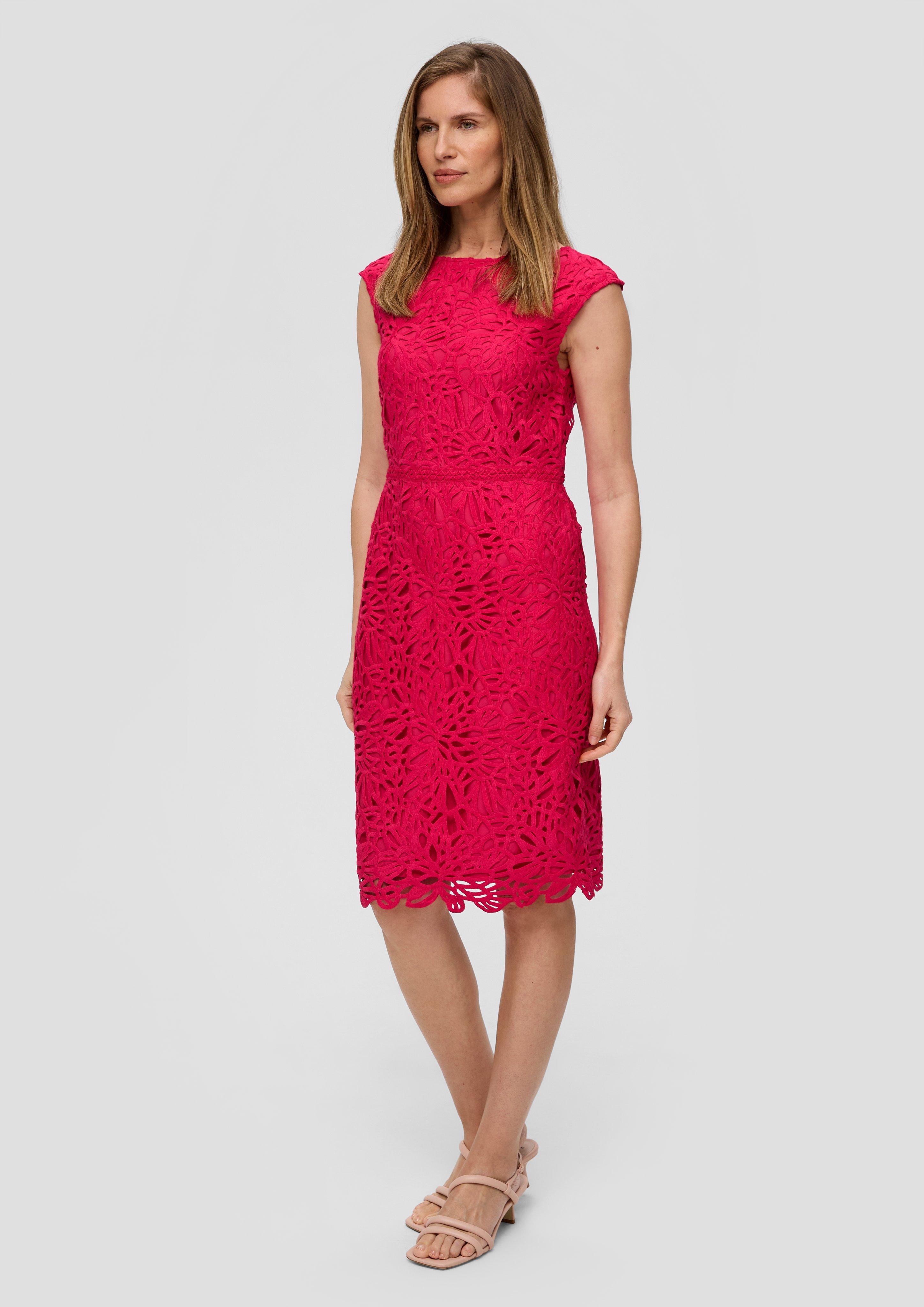 Tailliertes Spitzenkleid  2145068-4554