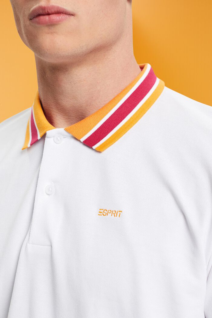Poloshirt aus Baumwoll-Piqué mit Streifenkragen