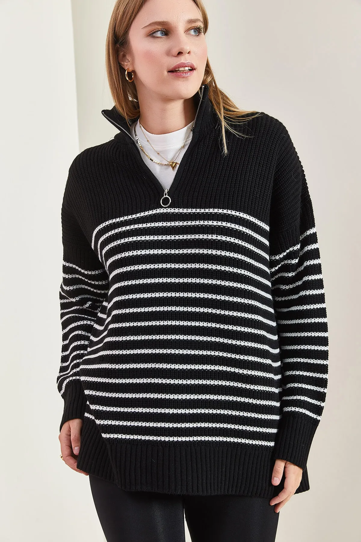 Bianco Lucci  Sechs-Streifen-Strickpullover für Damen mit Rollkragen und Reißverschluss