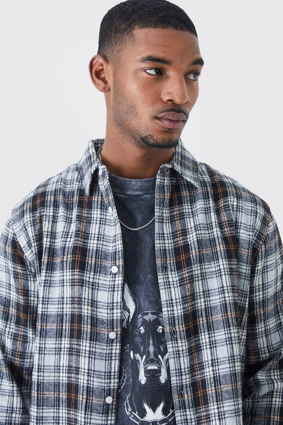 Tall langärmliges kariertes Overshirt