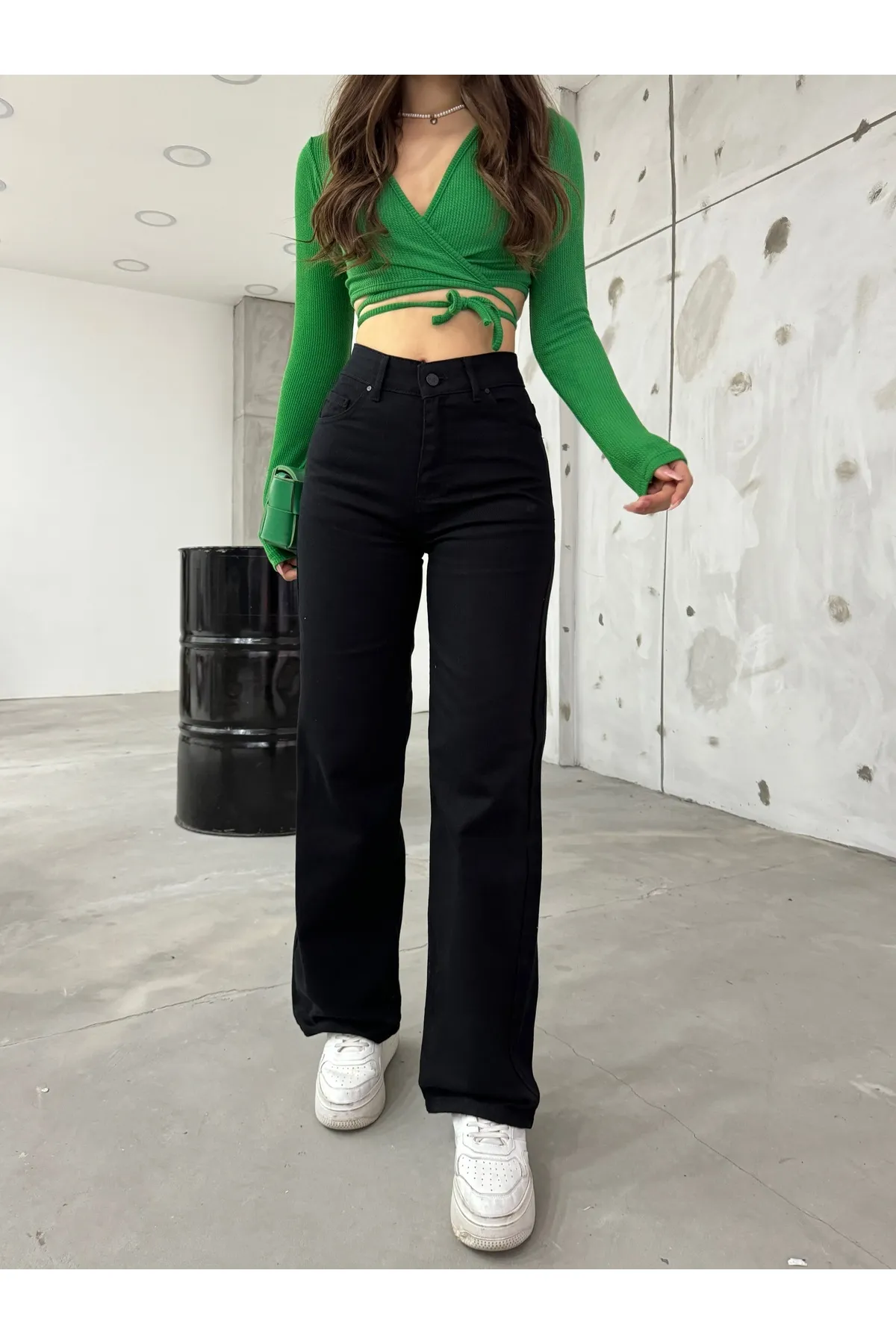 BİKELİFE  Schwarze Palazzo-Hose mit weitem Bein und hoher Taille für Damen