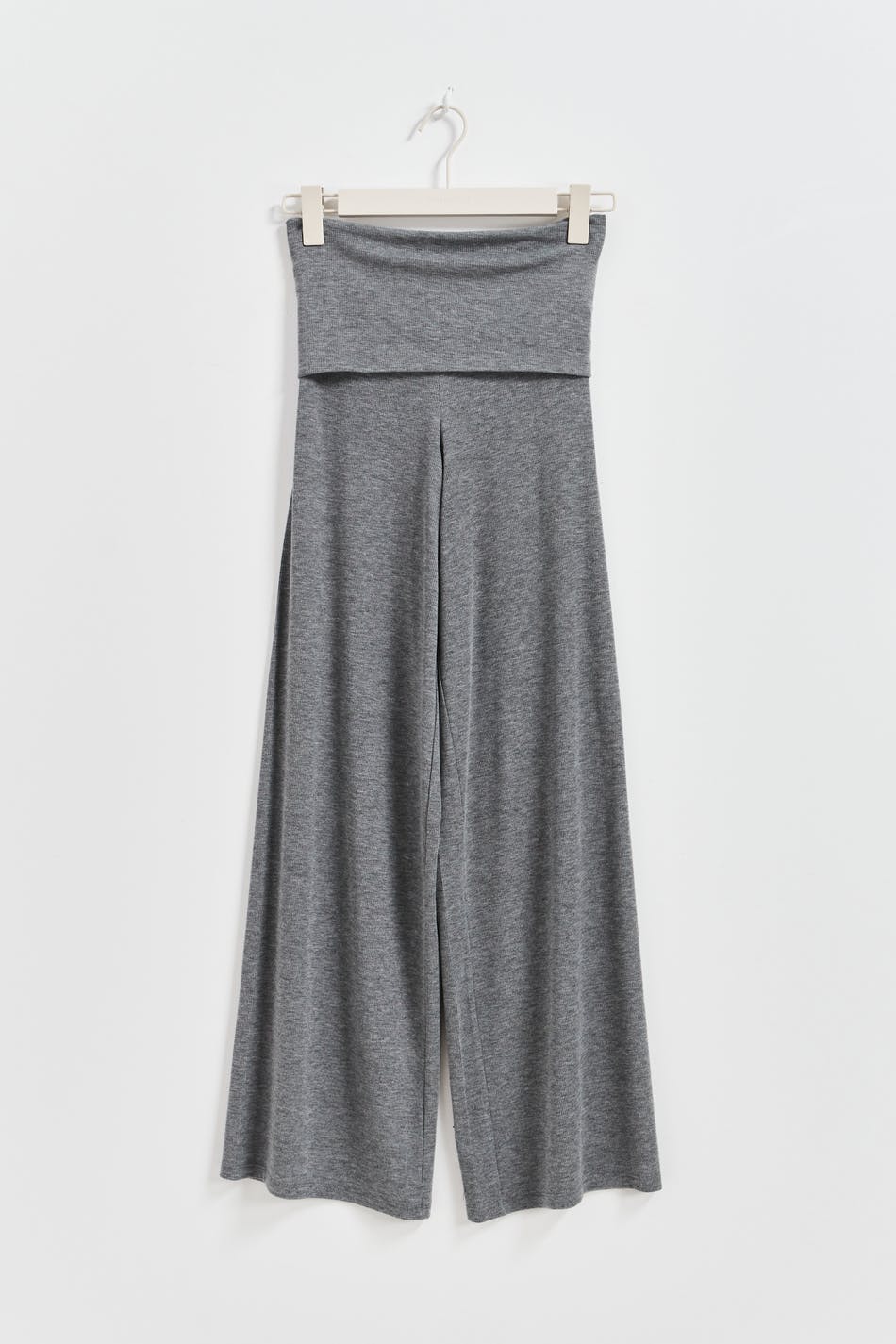 Folded yoga trousers