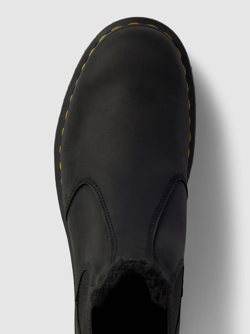 Chelsea Boots aus Leder in schwarz