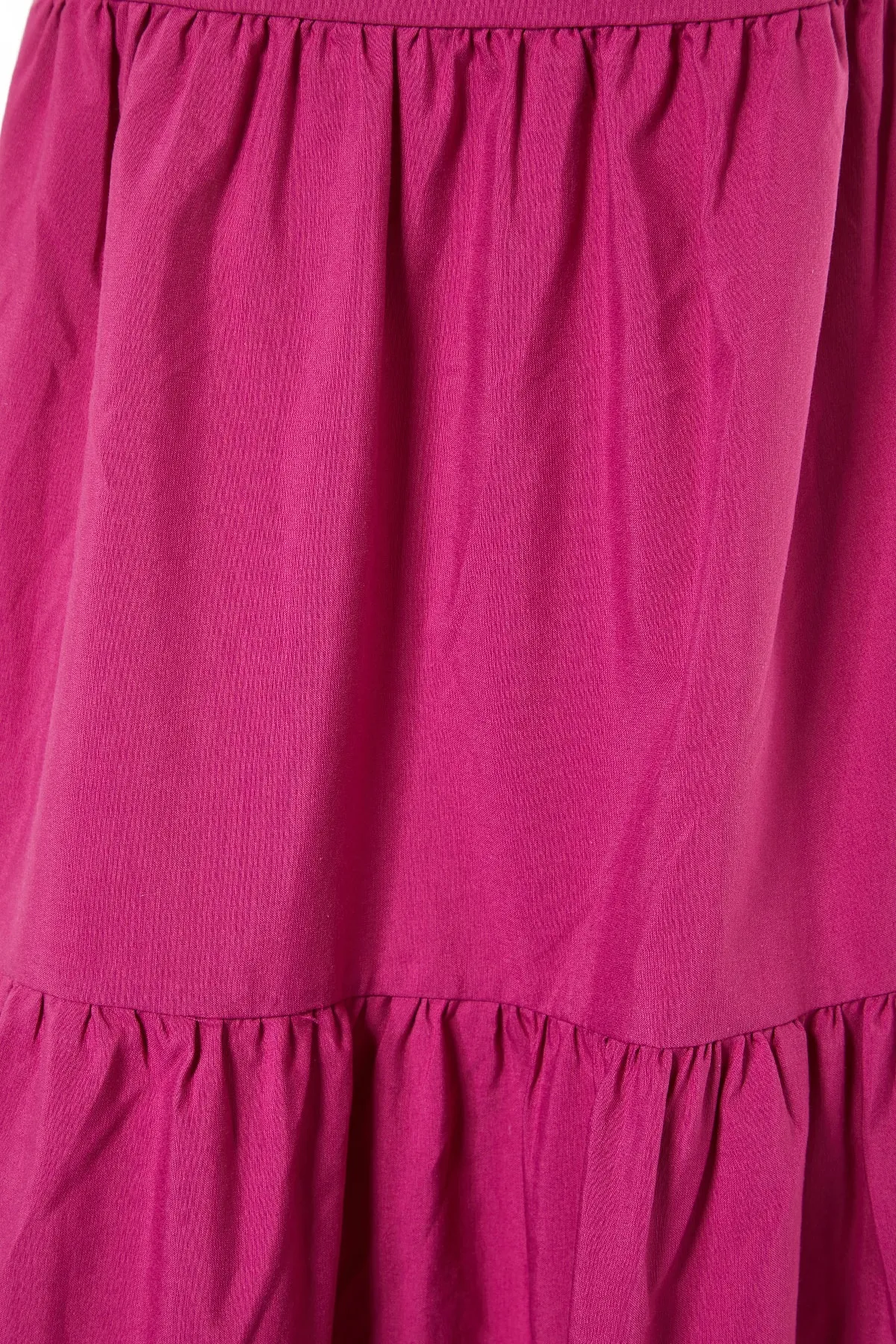 Trendyol Collection  Fuchsiafarbenes Strandkleid im Leinen-Look mit Rückendetails TBESS21EL3851