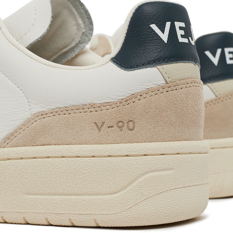 Veja Aegean Project V-90 extra-white pierre nautico