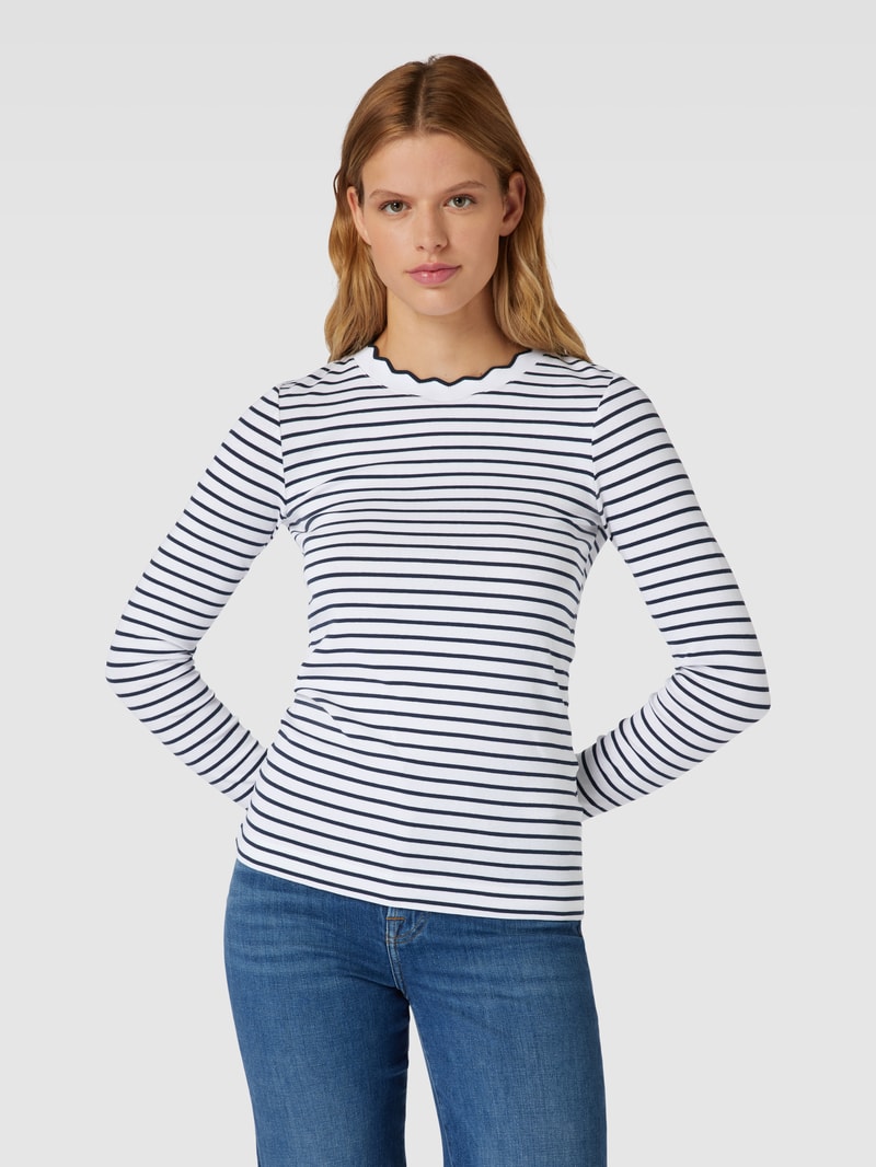 Longsleeve mit Streifenmuster in weiß