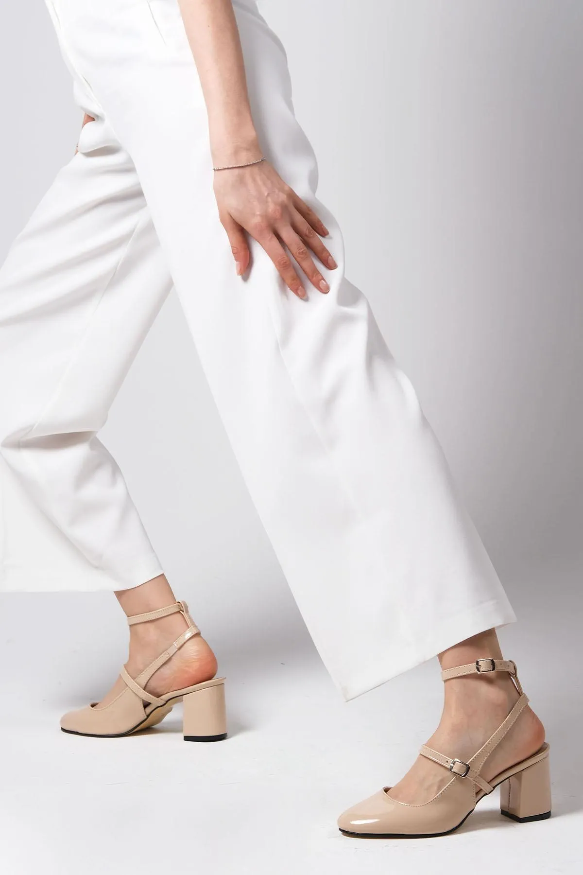 Mio Gusto  Inessa Nude offene Damenschuhe mit Absatz