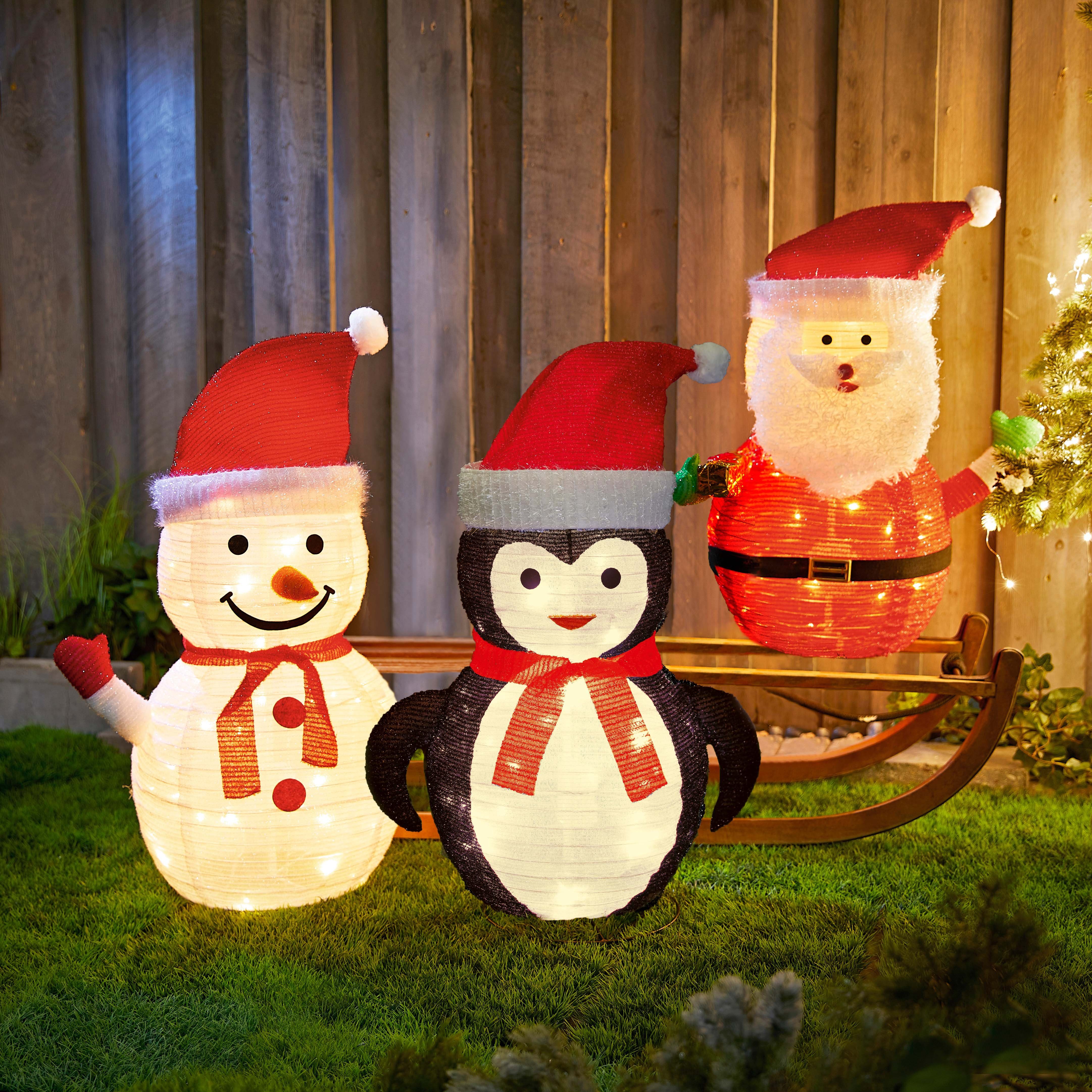 Northpoint Weihnachtsfigur LED Weihnachtsdeko 70cm hoch mit 45 integrierten warmweiße LEDs, zusammenfaltbar für Innen und Außen Gartendekoration Winterdekoration