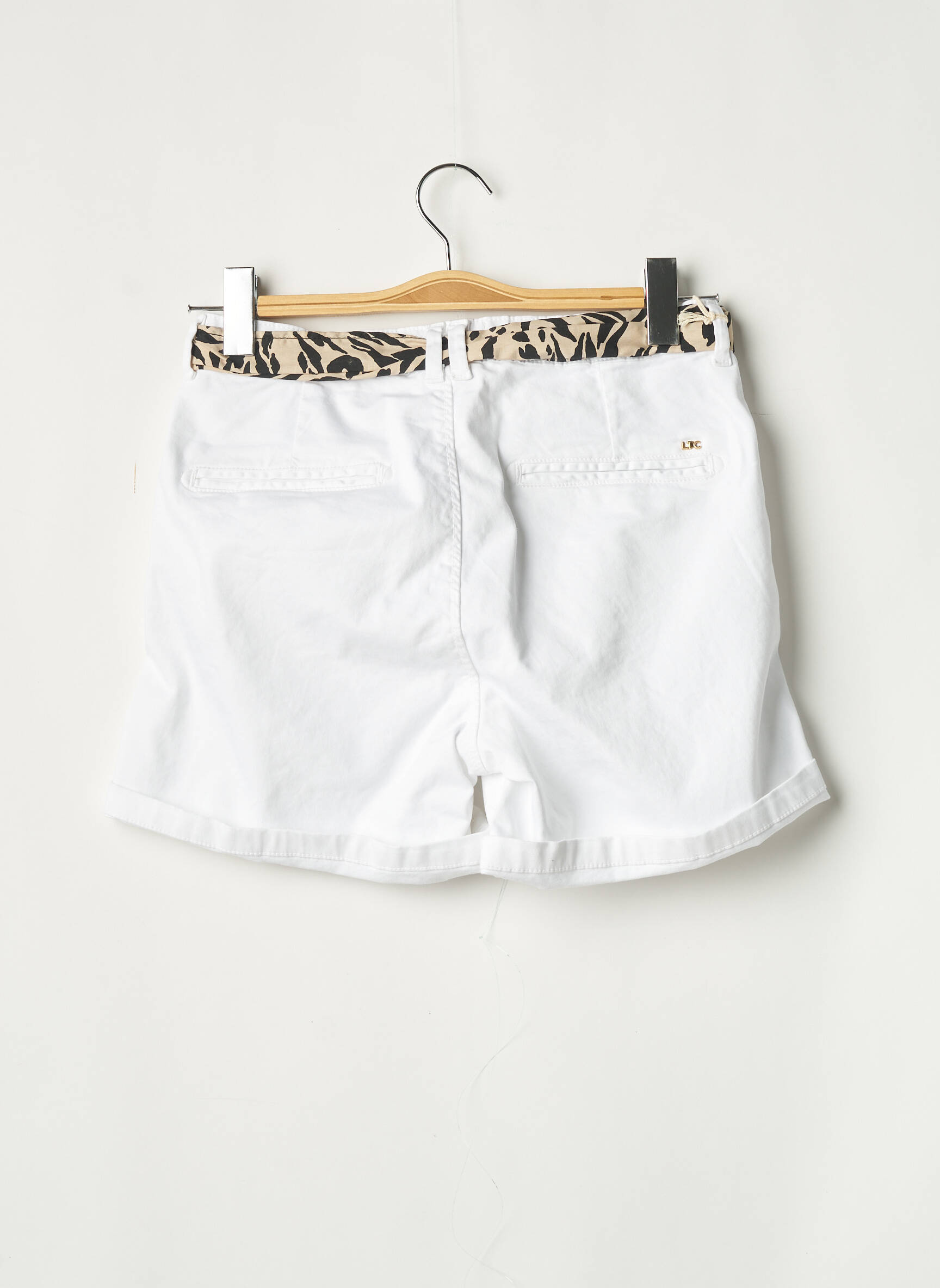 Le Temps Des Cerises Shorts 1 Femme couleur blanc