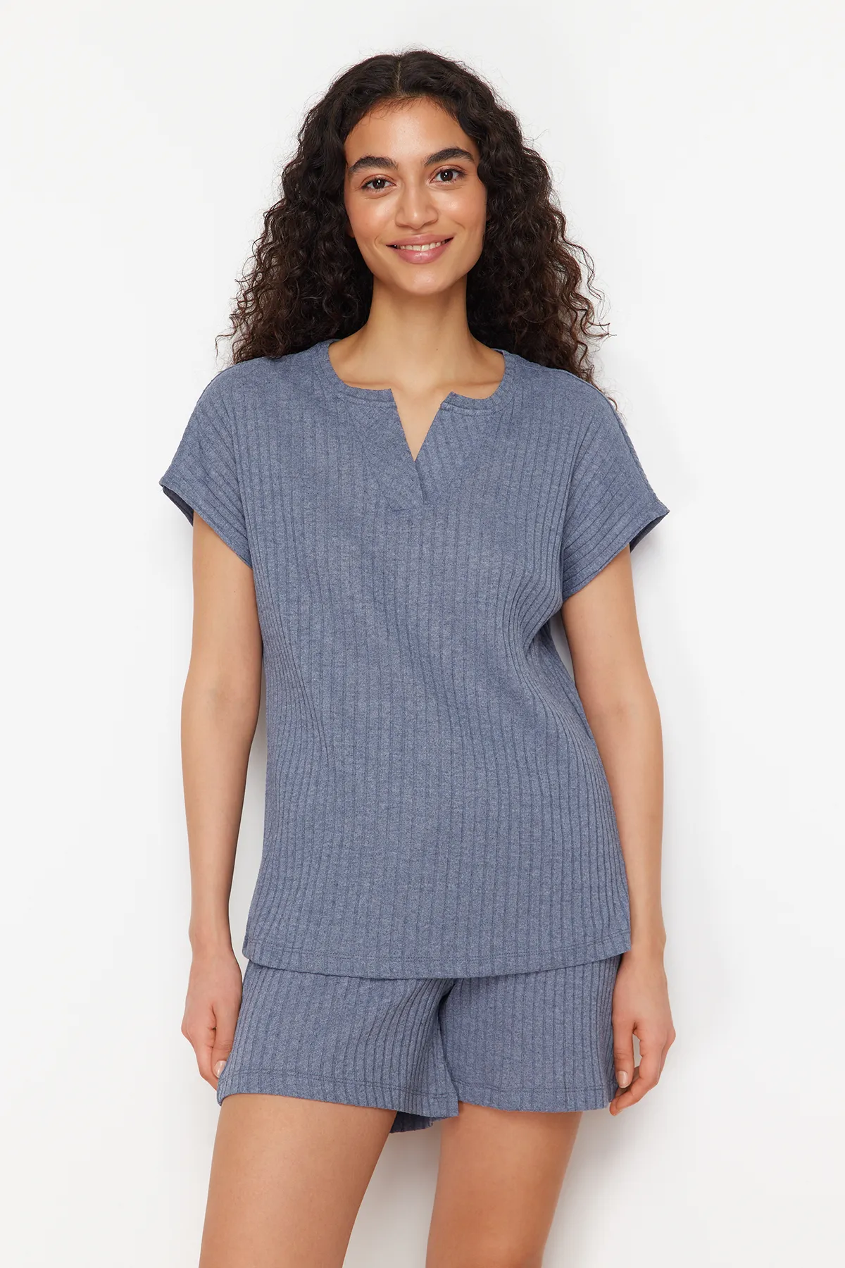 Trendyol Collection  Blaues Pyjama-Set aus Baumwollkordelstrick THMSS24PT00275