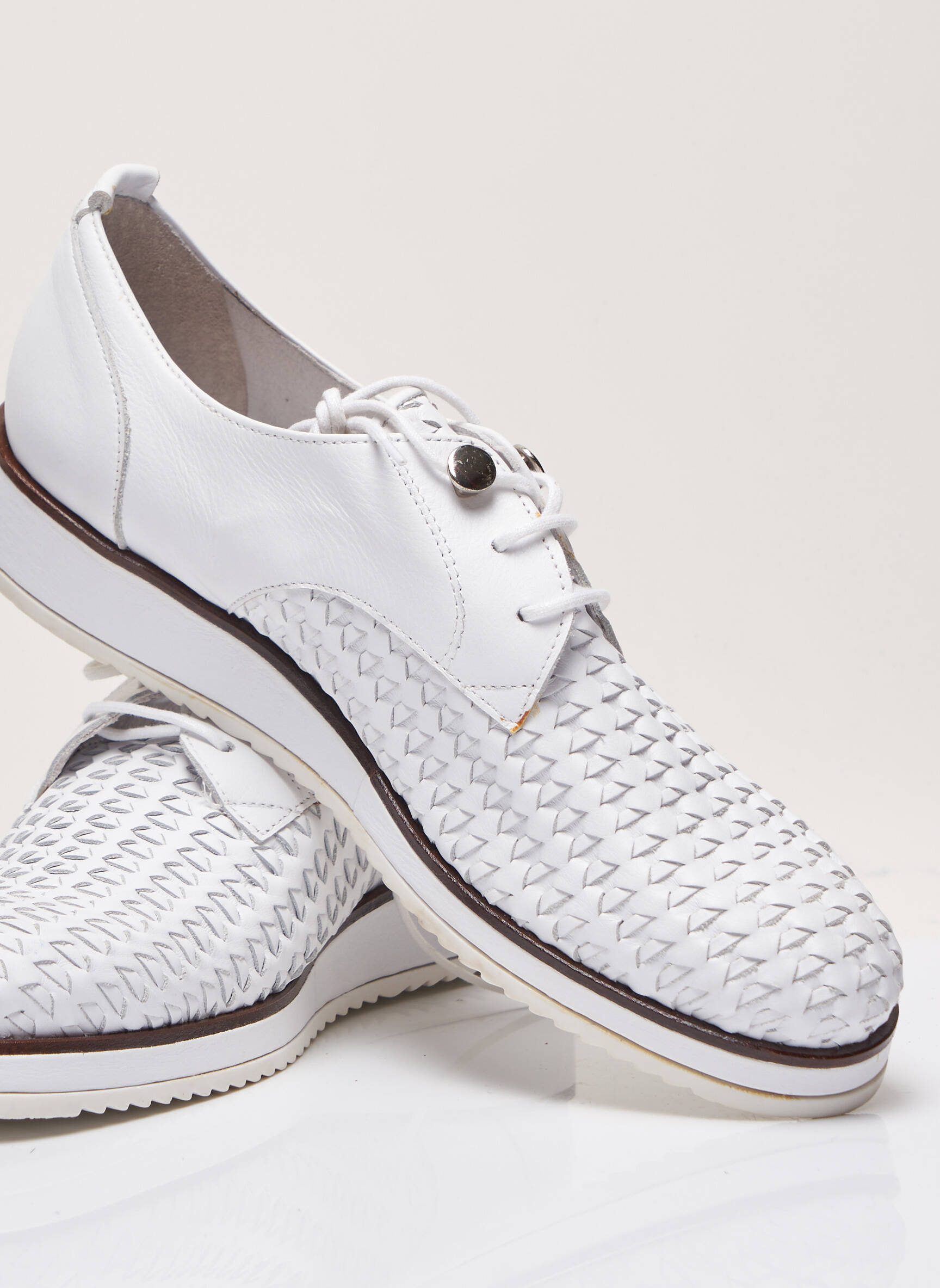 Regard Derby Femme couleur blanc