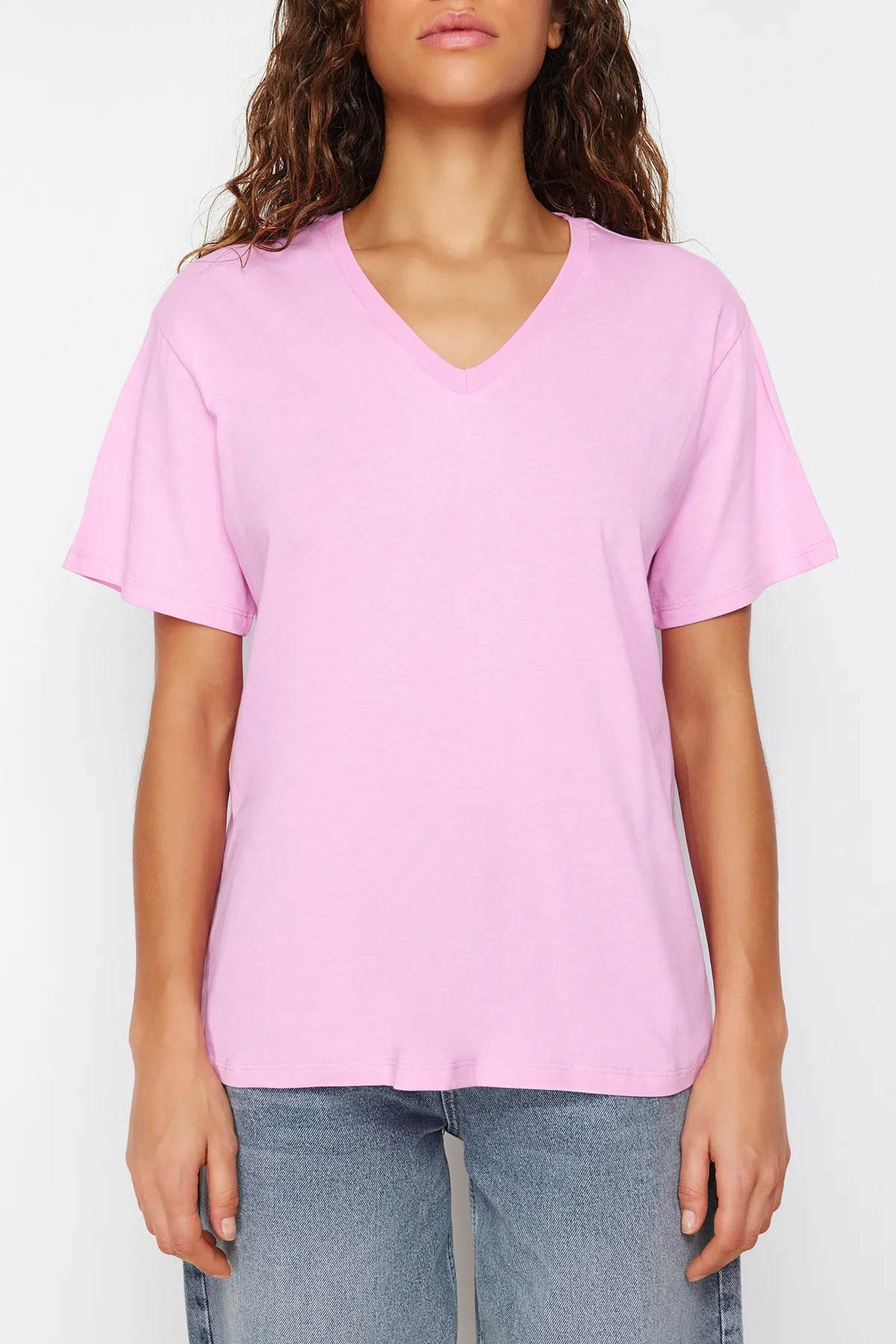 Trendyol Collection  Rosa, 100 % Baumwolle, Oversize/Weite Passform, V-Ausschnitt, Strick-T-Shirt TWOSS23TS00003