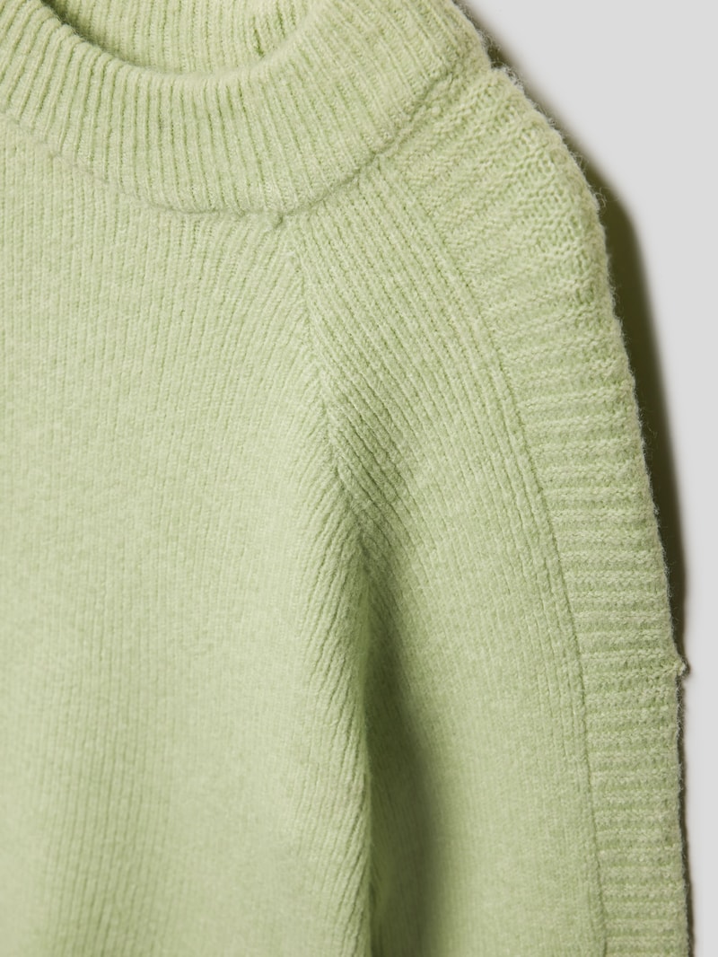 Strickpullover mit Rundhalsausschnitt Modell 'como' in hellgrün