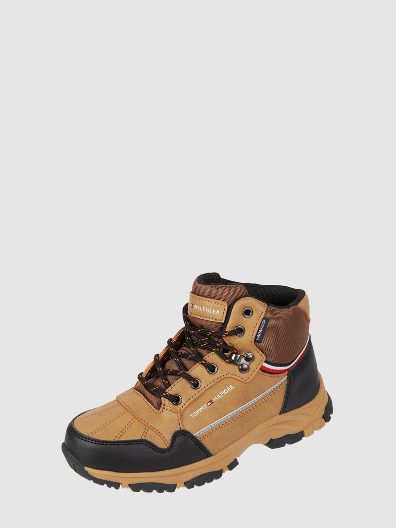 Boots mit Schnürverschluss in cognac
