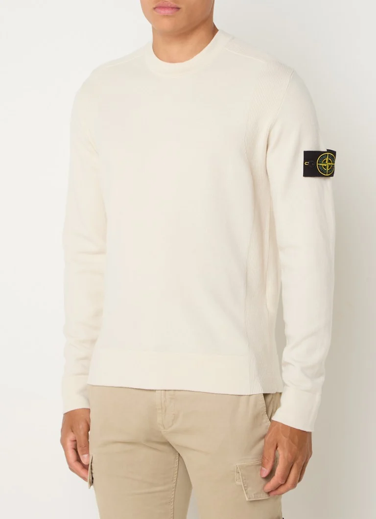 Stone Island 81155 fine knitted sweater in wool blend with stand-up collar