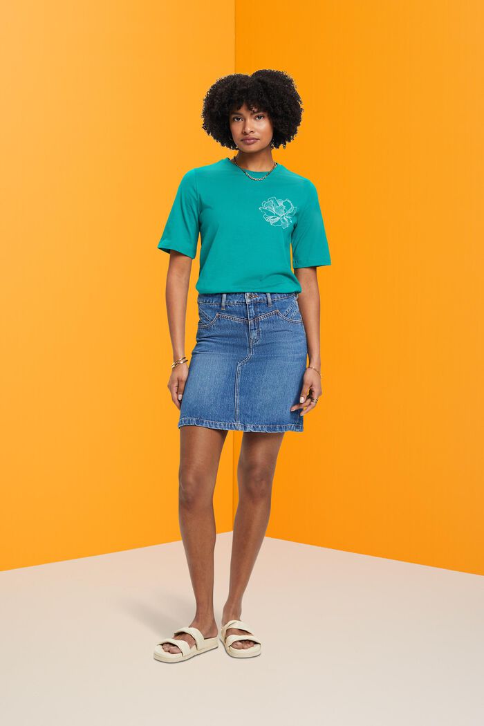 Baumwoll-T-Shirt mit floraler Stickerei