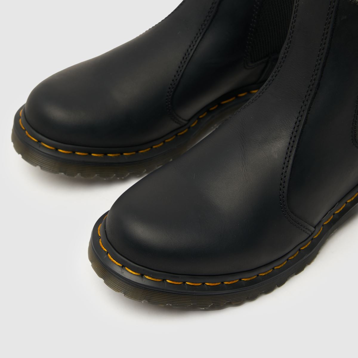 Dr Martens – 2976 Leonore – Svarta stövlar med pälsfoder