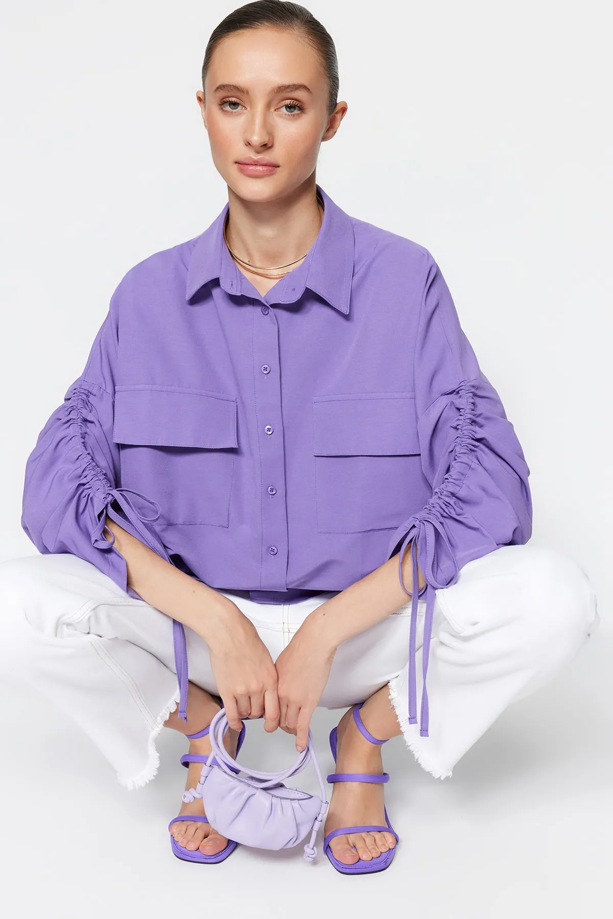 Trendyol Modest  Lila Ärmel Verstellbarer Kordelzug Detailliert Gewebtes Baumwollhemd TCTSS23TG00011