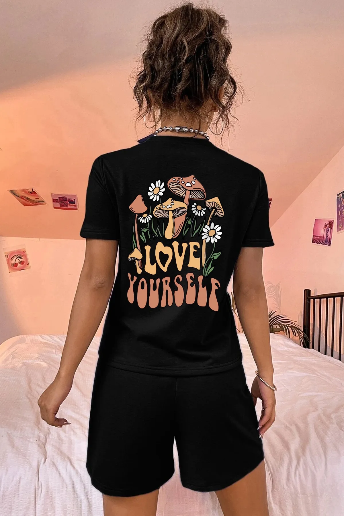 uyguntarz  Shorts-Set mit „Love Yourself“-Print