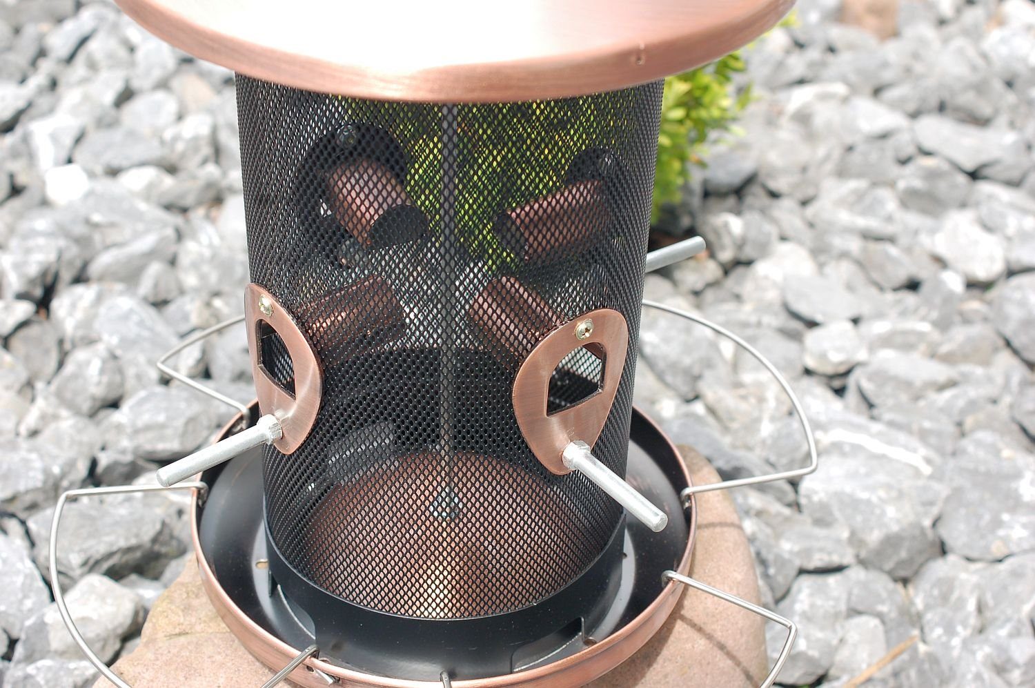 sesua Vogelhaus Metall Vogelfuttersäule Gourmet Kupfer 17x30 cm Vogelfutterstation Futtersilo