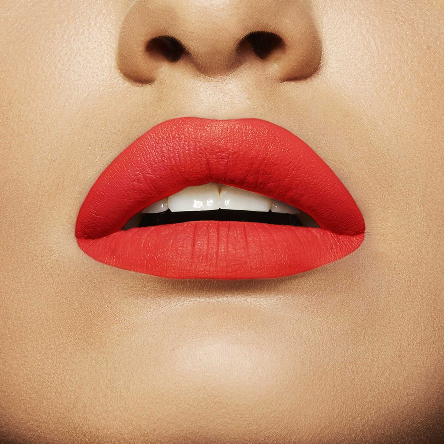 Maybelline tartós, intenzív matt folyékony rúzs