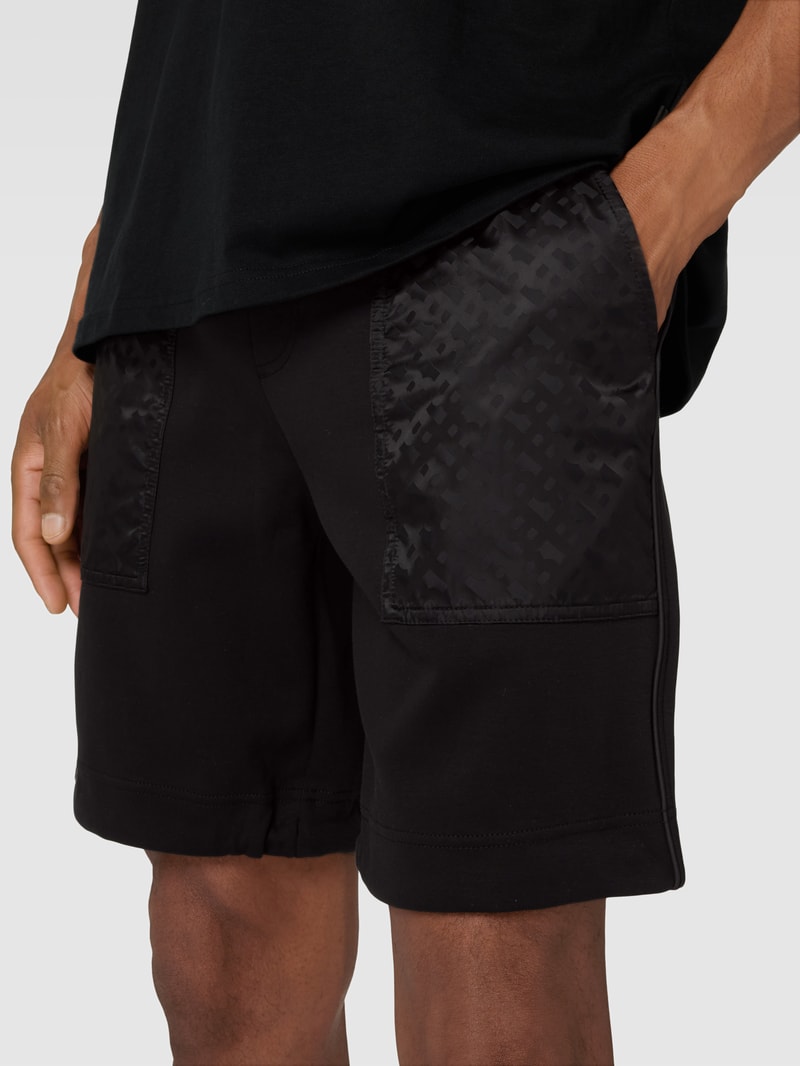 Sweatshorts mit Logo-Details Modell 'Lamson' in schwarz
