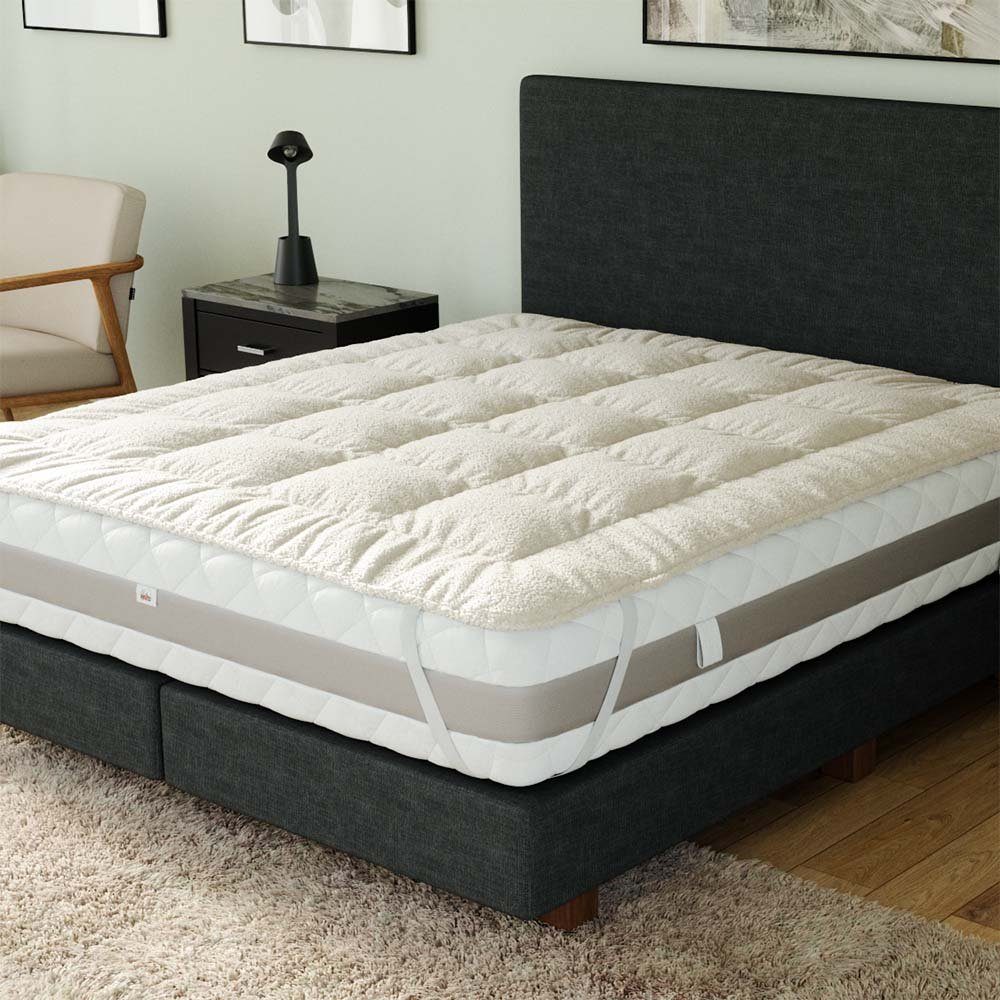 Topper Lammfelloptik Matratzenauflage, RIBECO, 3 cm hoch, Polyester, (3 cm hoch), Topper, Matratzenauflage, Matratzenschutz, Matratze, Lammfloor-Optik