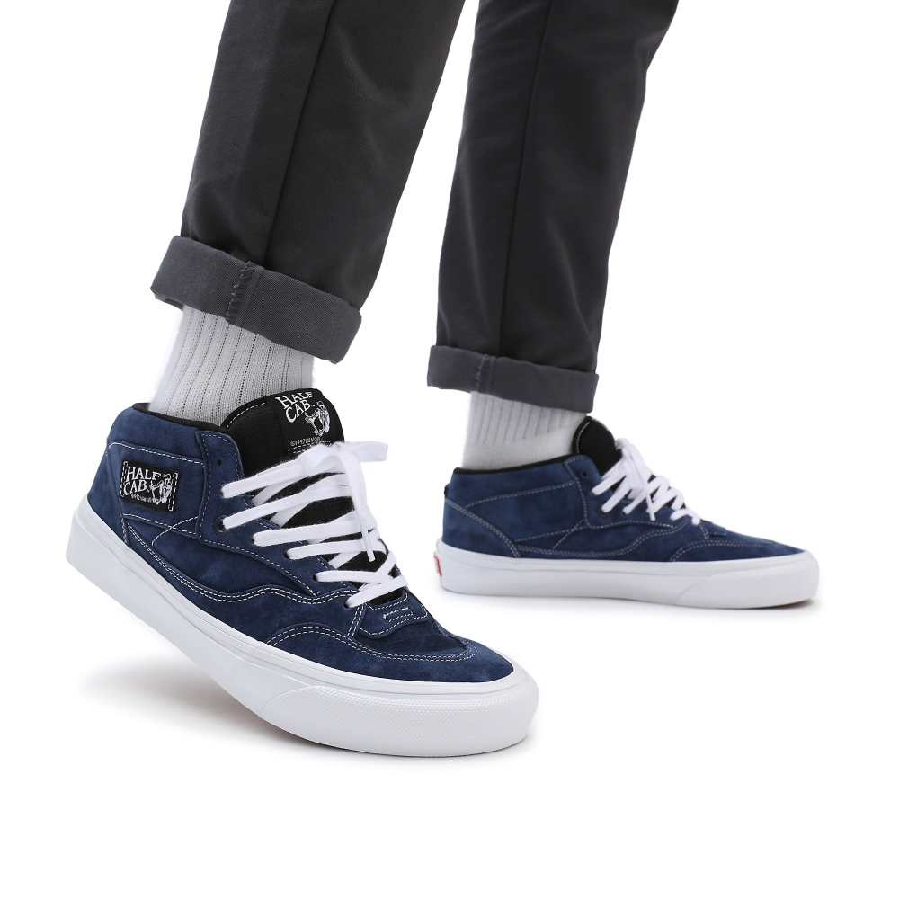 Vans Skate Half Cab 92 VN0A5KYALKZ1 / blau