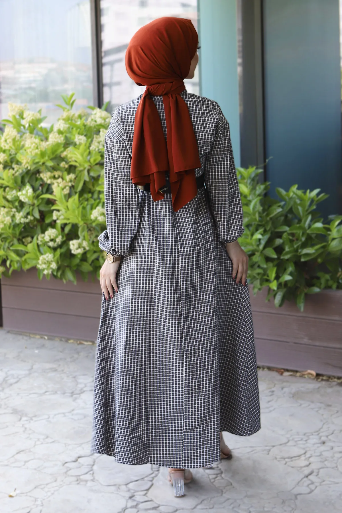Tesettür Dünyası  Kariertes Kleid Tsd220542 Grau