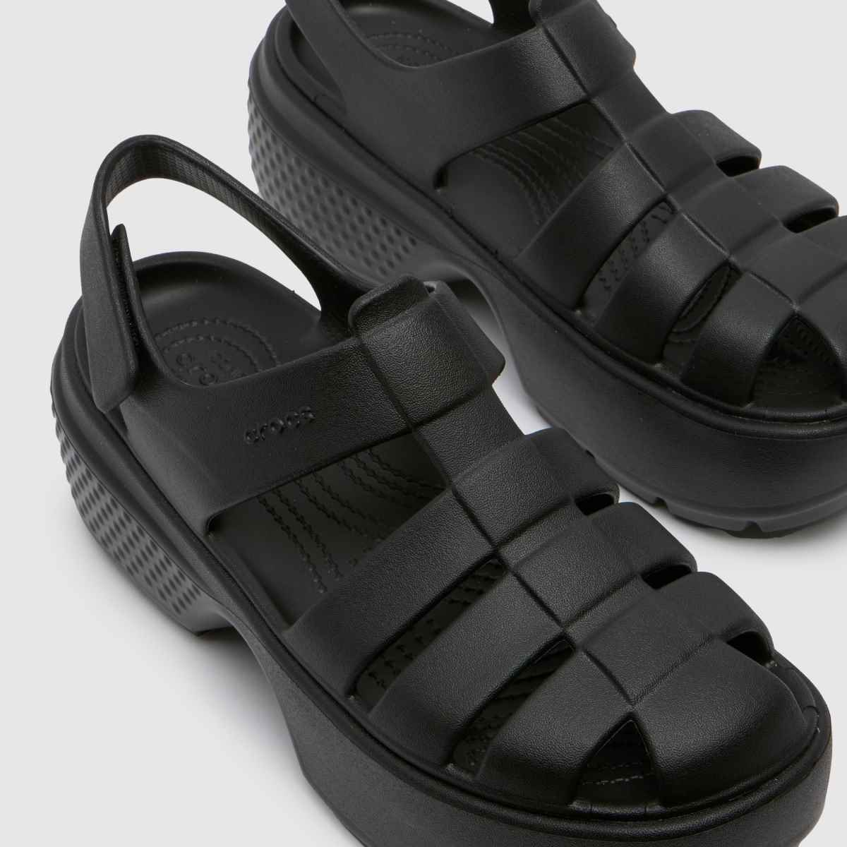Crocs Stomp halász szandál fekete színben