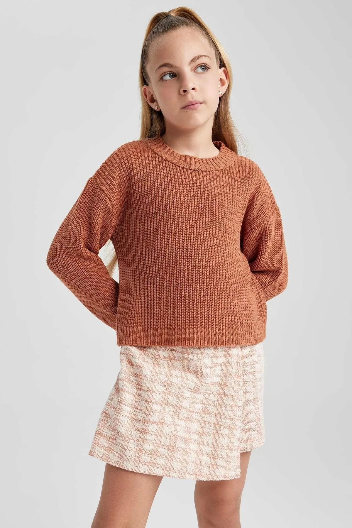 DeFacto  Basic-Pullover mit Rundhalsausschnitt für Mädchen A2293a823au
