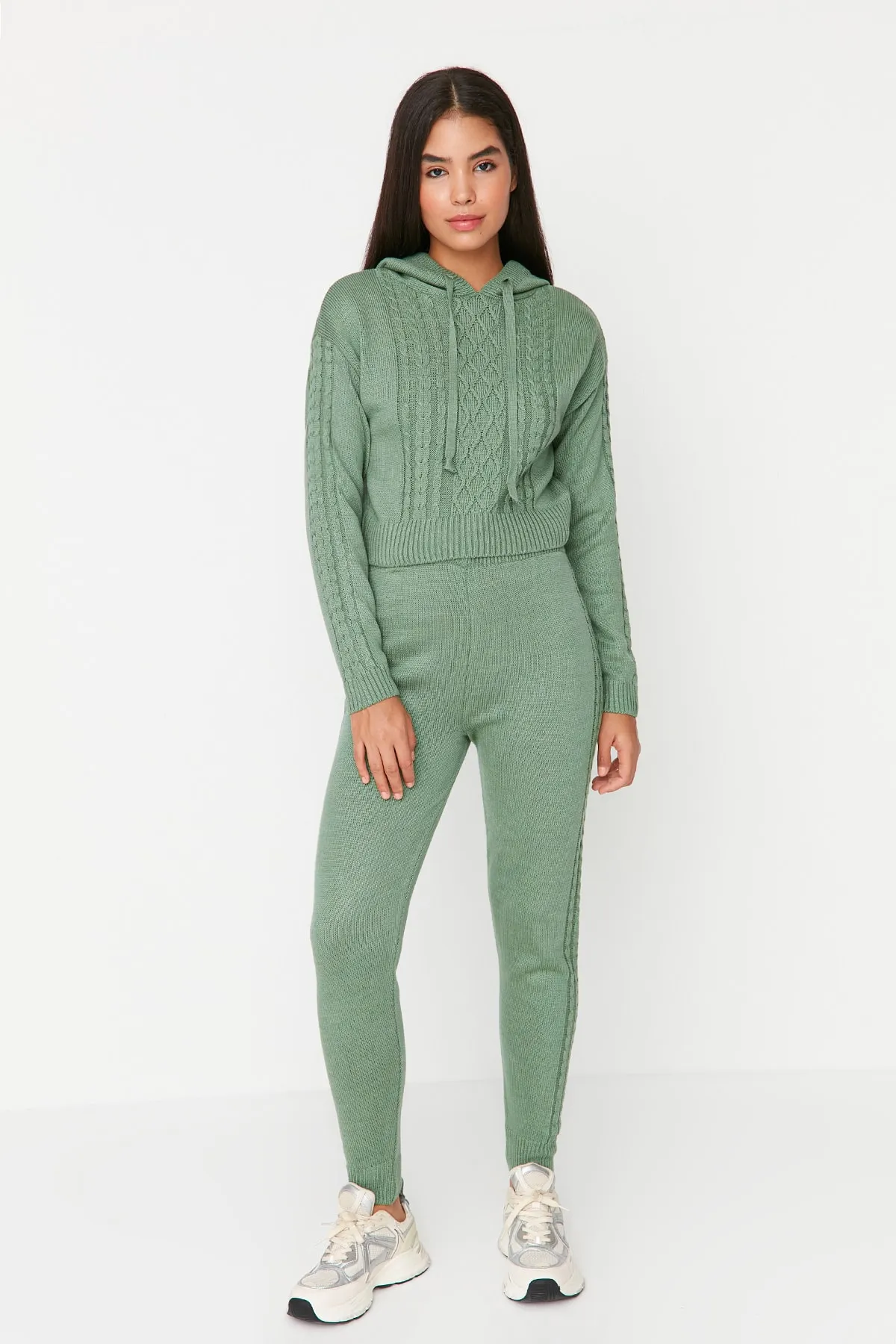 Trendyol Collection  Needle Green Strick-Set mit gestreifter Strickhose und Oberteil THMAW23AU00014