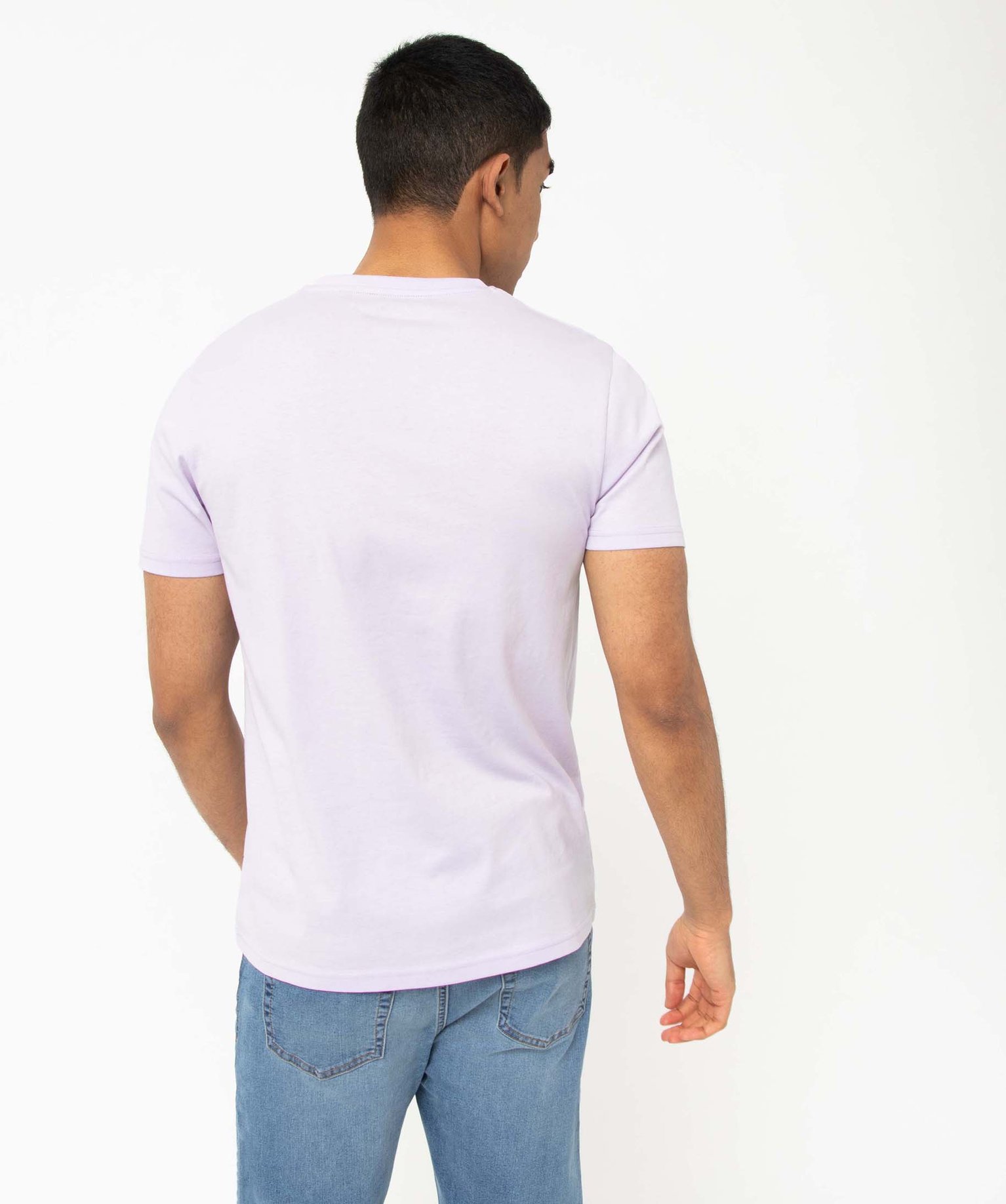 Tee-shirt homme à manches courtes à motif estival violet clair | GEMO
