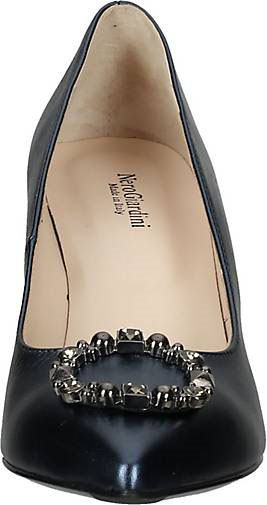 NeroGiardini Pumps