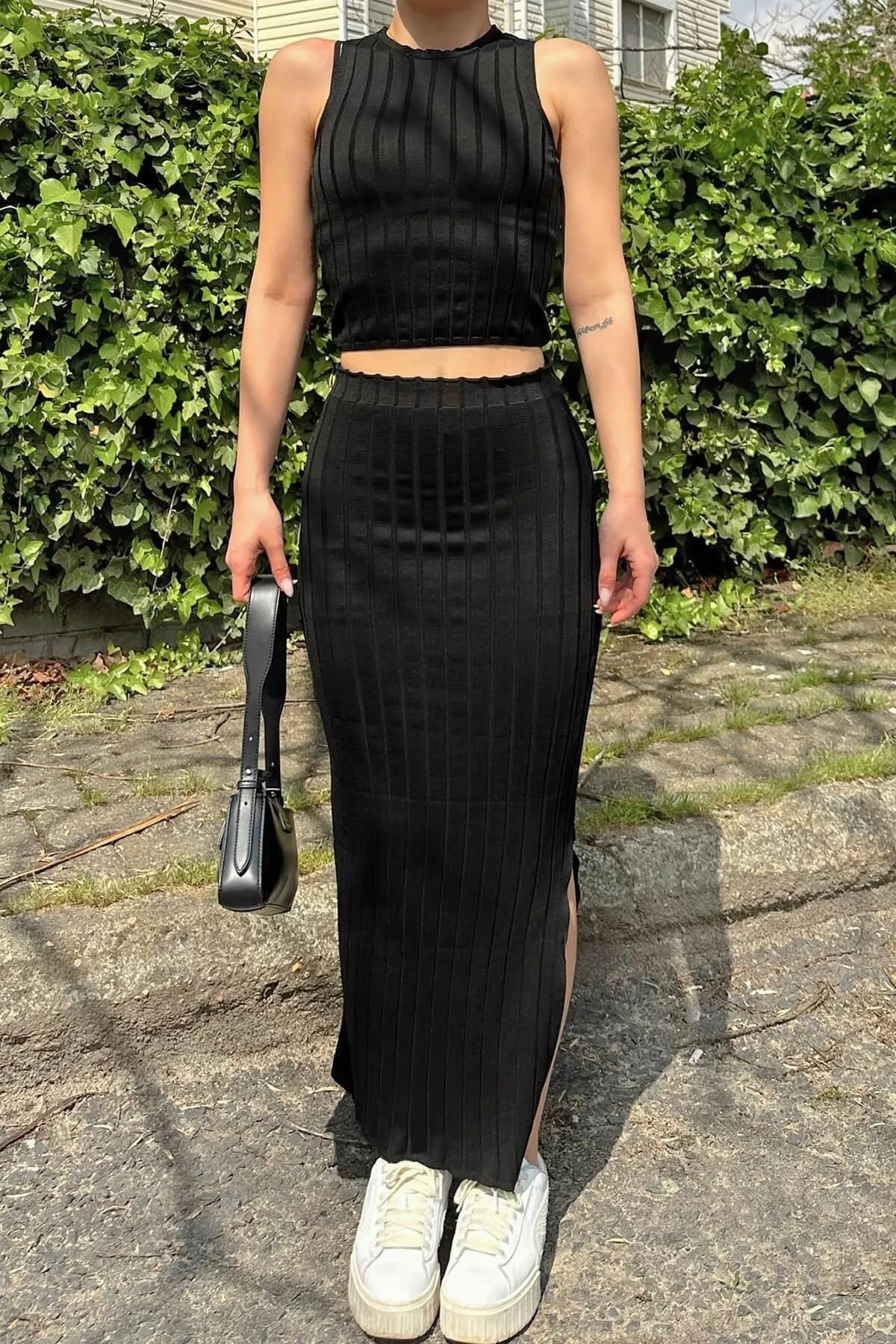 Swist  Schwarzes, dickes, geripptes Strick-Crop-Rock-Strickwaren-Bottom-Top-Set für Damen