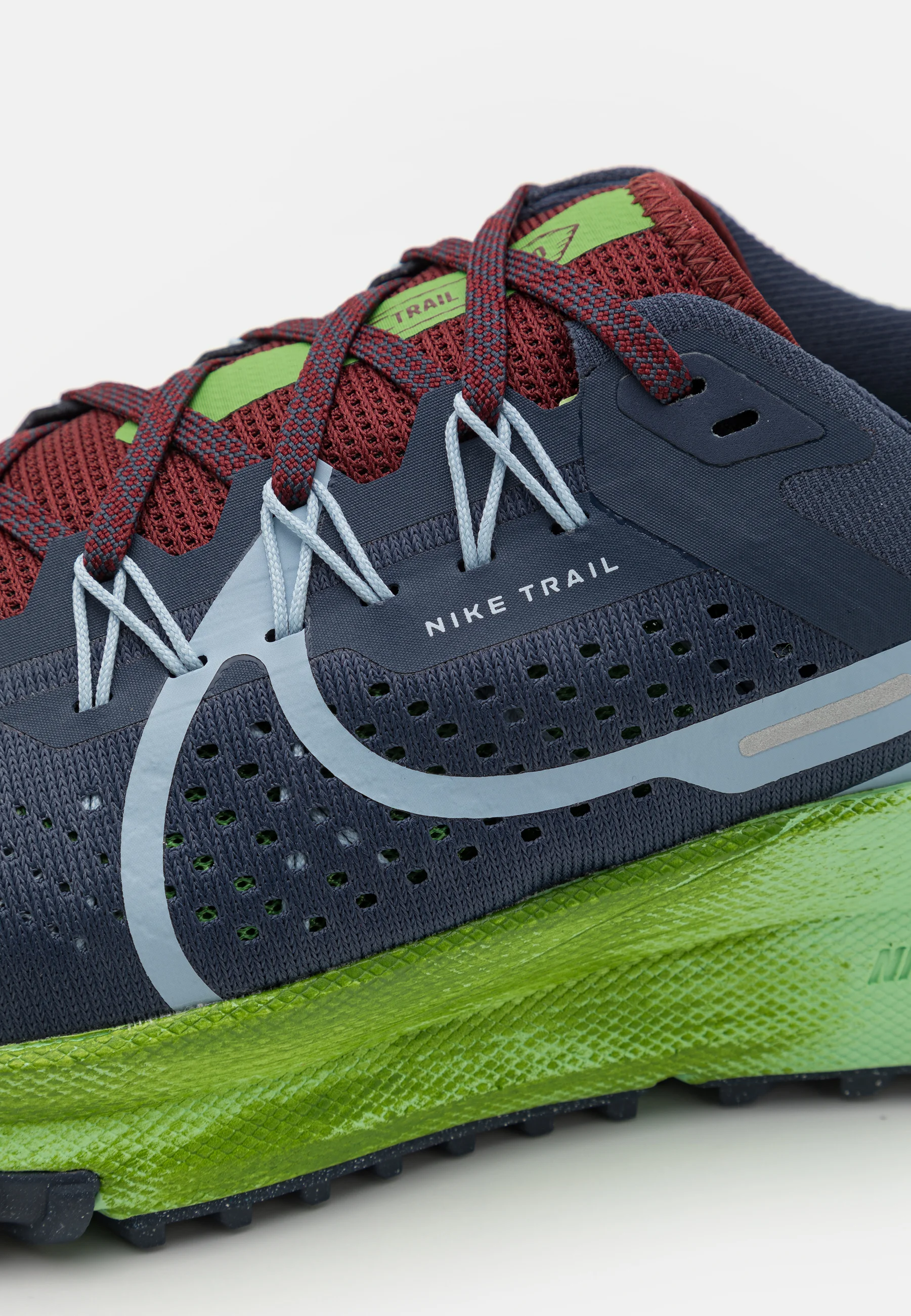 Nike Performance REACT PEGASUS TRAIL 4 - Zapatillas de trail running