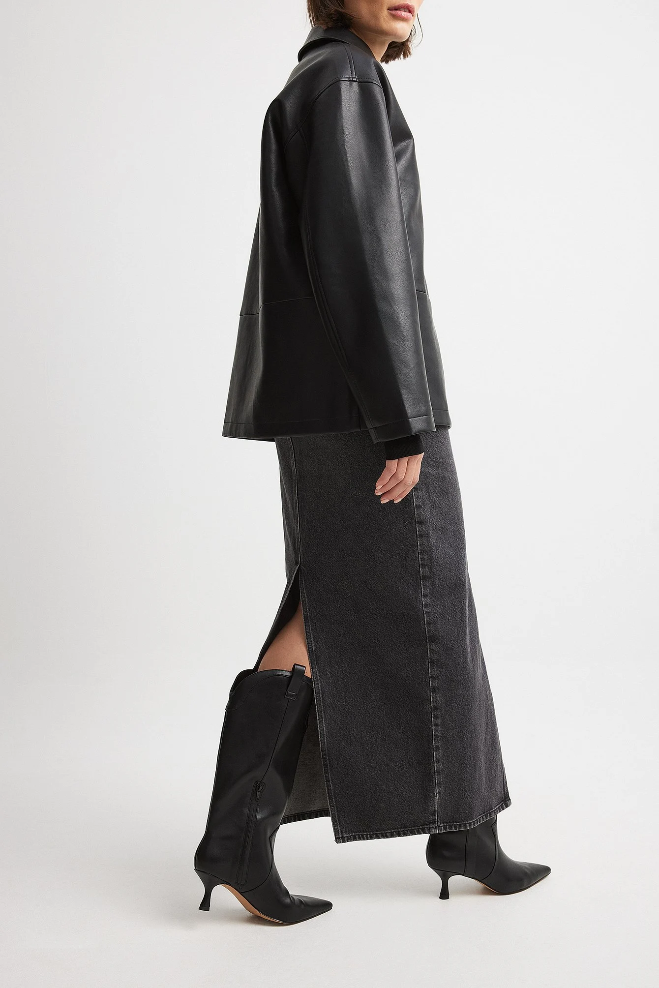 Kniehohe Cowboy-Stilettostiefel