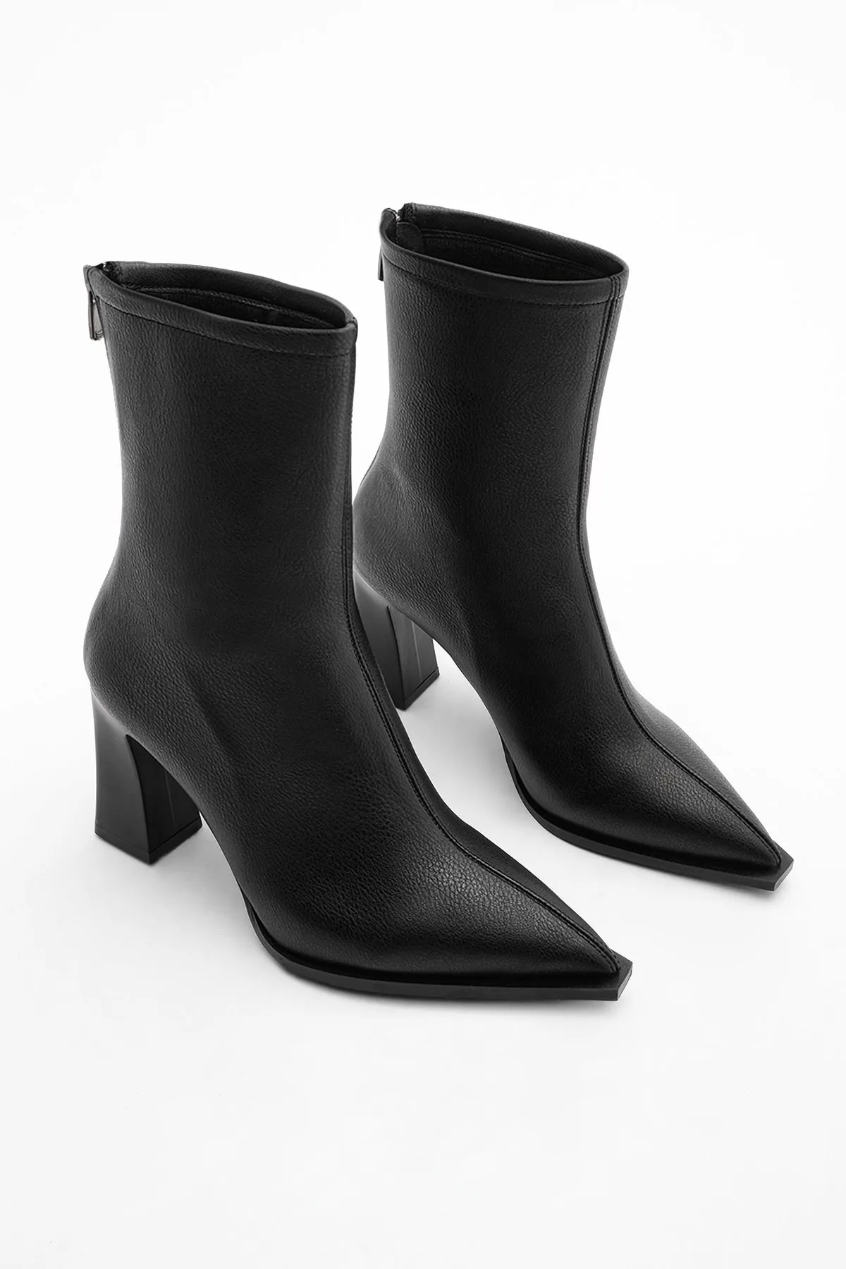 Marjin  Damenstiefel mit Absatz, spitzer Zehenbereich, Reißverschluss hinten, dicker Absatz, Kikas schwarz