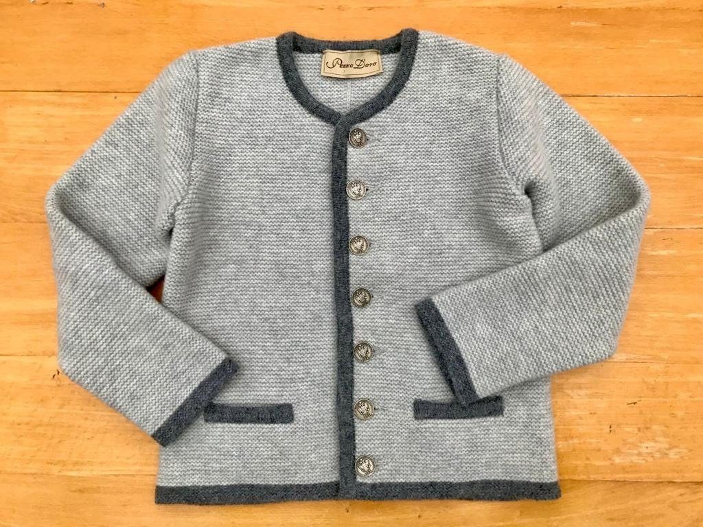 Pezzo D'oro Trachtenstrickjacke Pezzo D'oro Buben-Strickjanker grau Trachtenjanker hergestellt in Bayern