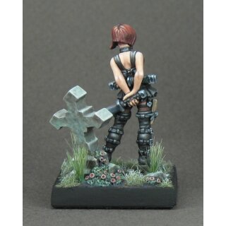 Elise Anya, Vampire Hunter (REA03229)