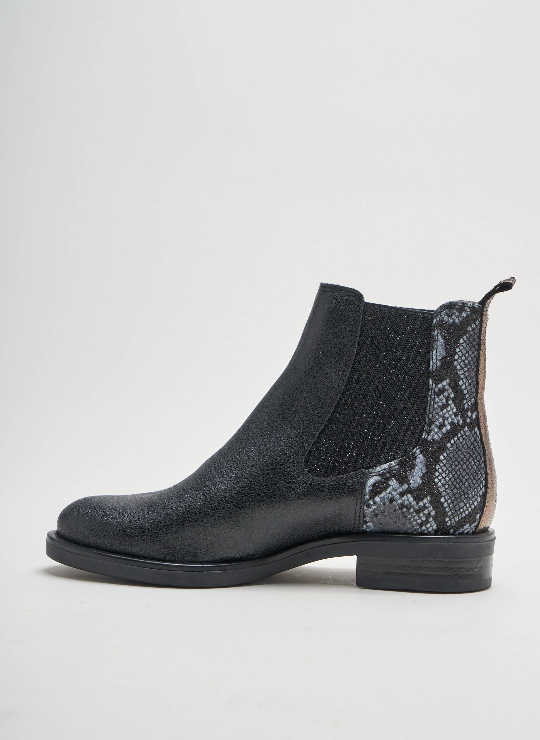 Mkd Bottines Femme couleur noir