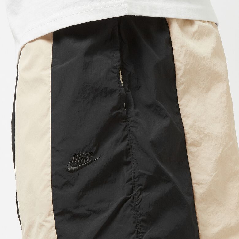 NIKE Tech Pack Woven Stripe Shorts black/sanddrift/sanddrift/black